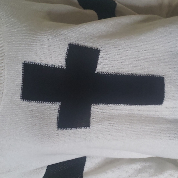 Fifty Street s crewneck open knit mesh arm bands cross stitch front ribb… cross - Picture 7 of 7